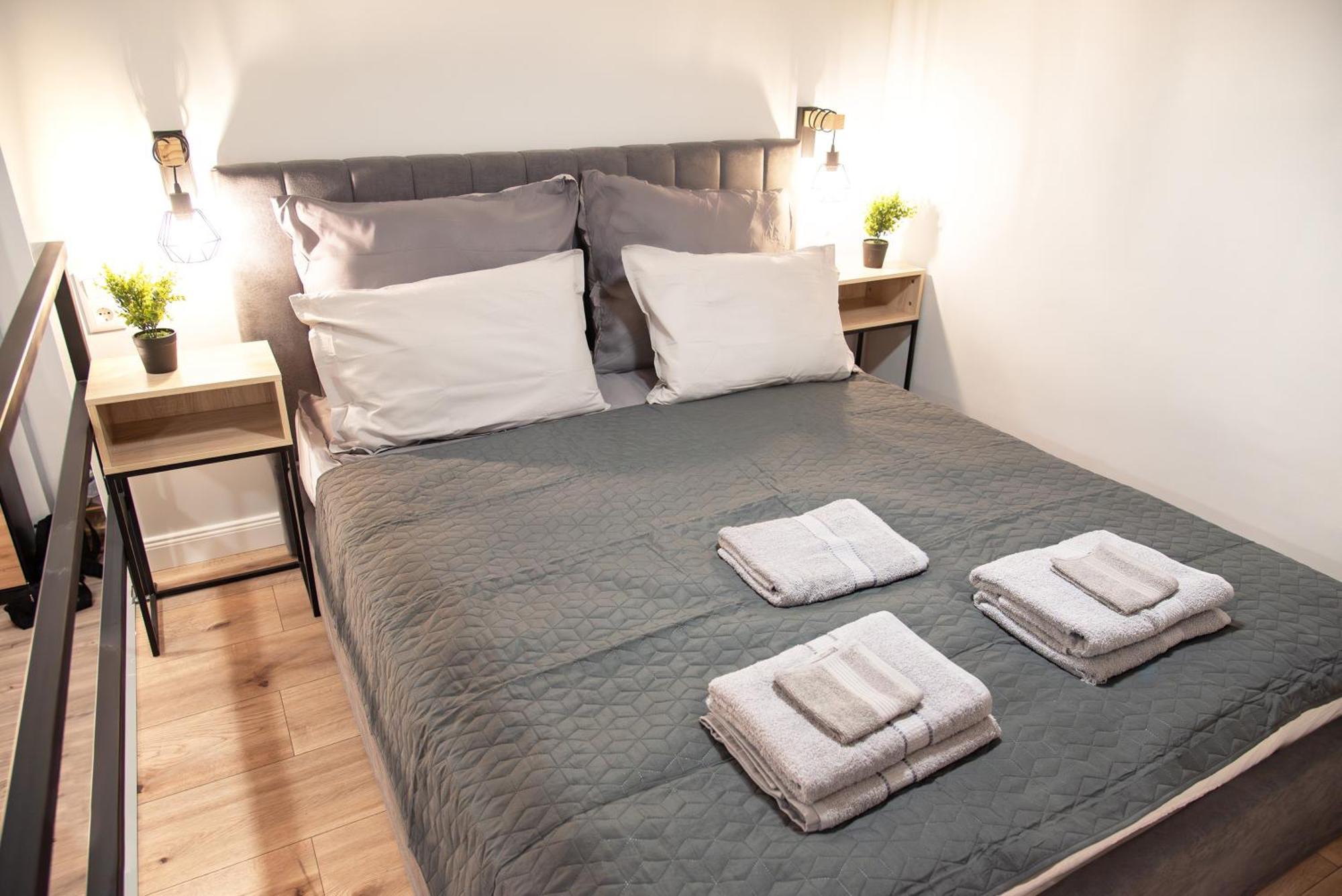 Royal Vintage Loft With 2 Bathrooms